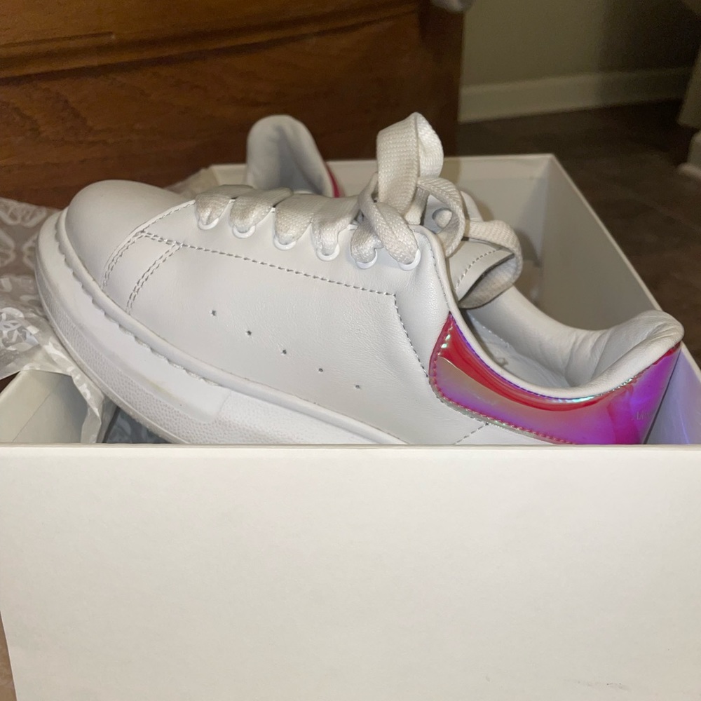 Kids Alex McQueen sneakers size 31